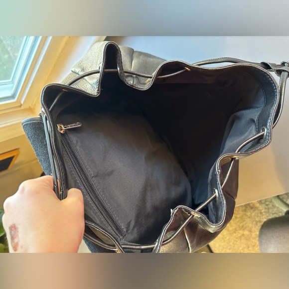 Vintage Piel Leather Backpack - Picture 7 of 11